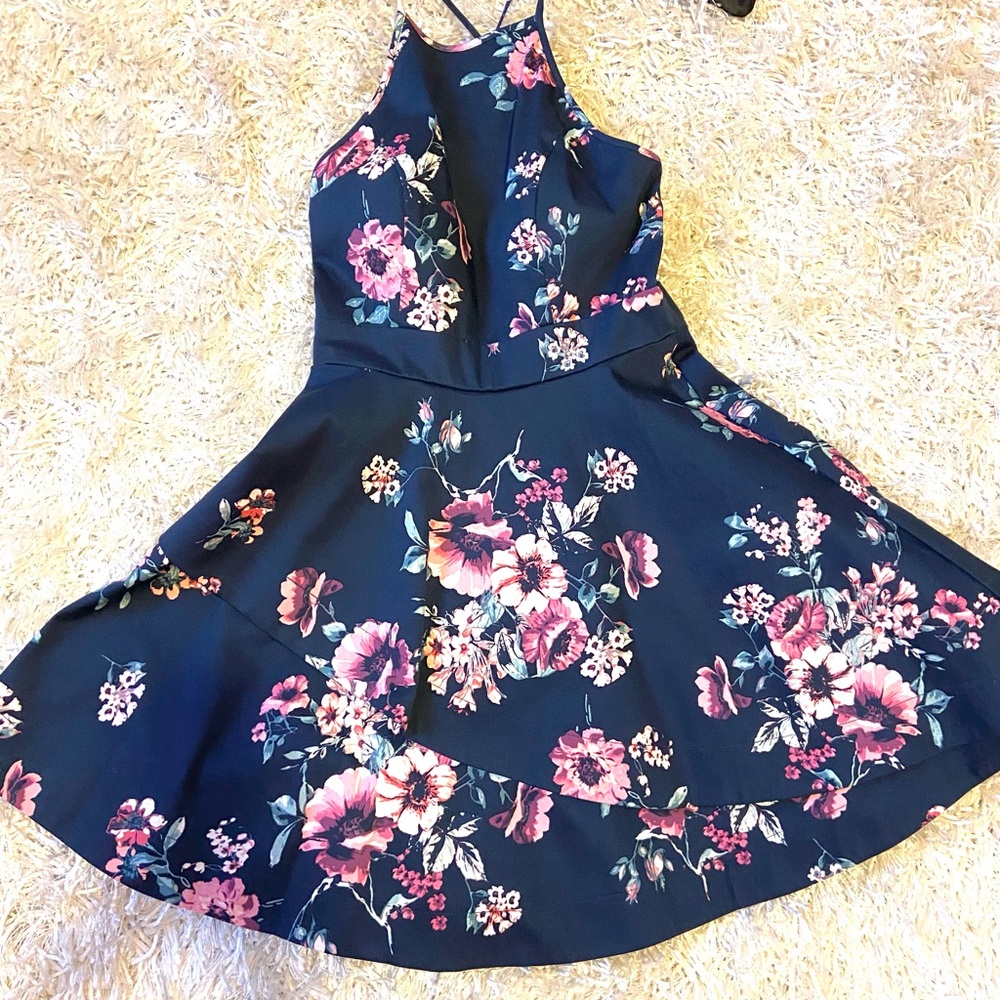 NWT Beautiful summer dress